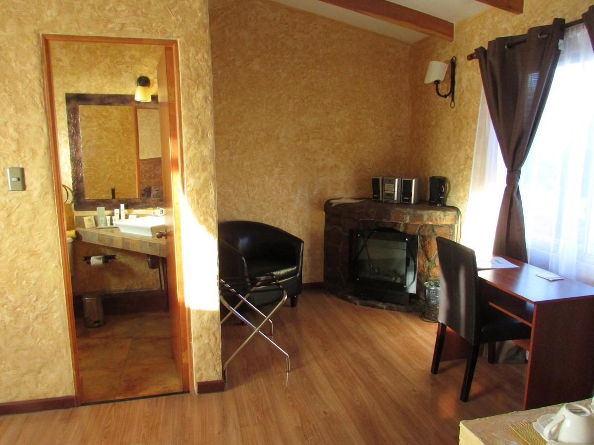 Cabanas Hara - Kara Villa Calama Bagian luar foto