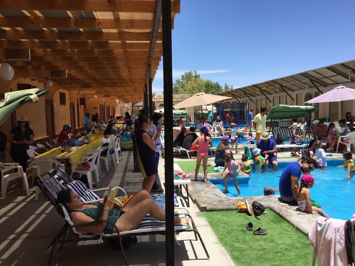 Cabanas Hara - Kara Villa Calama Bagian luar foto