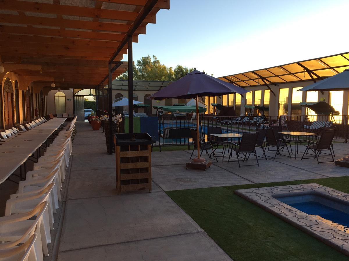 Cabanas Hara - Kara Villa Calama Bagian luar foto