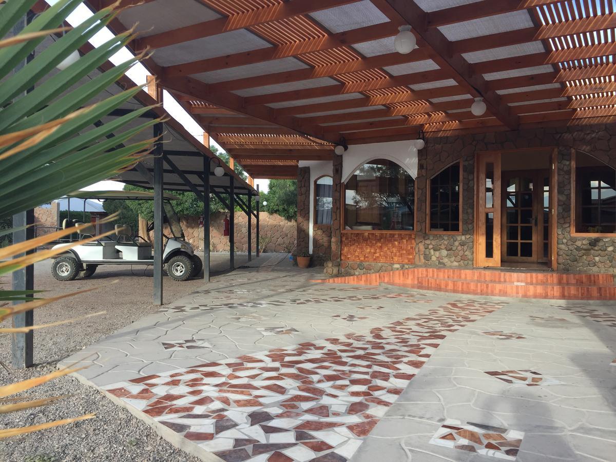 Cabanas Hara - Kara Villa Calama Bagian luar foto