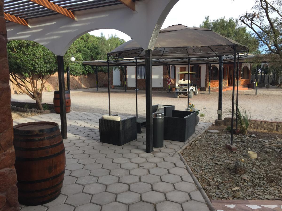 Cabanas Hara - Kara Villa Calama Bagian luar foto