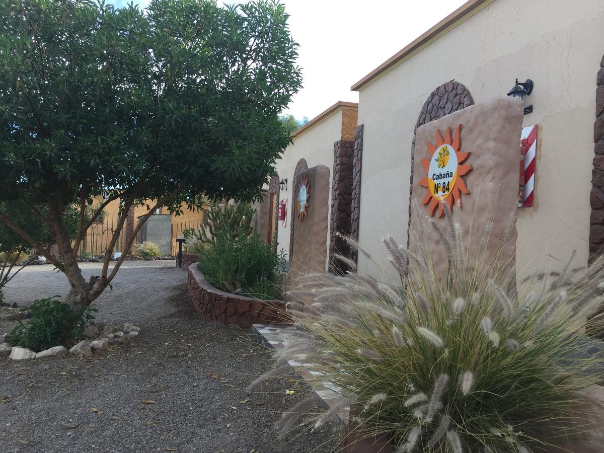 Cabanas Hara - Kara Villa Calama Bagian luar foto