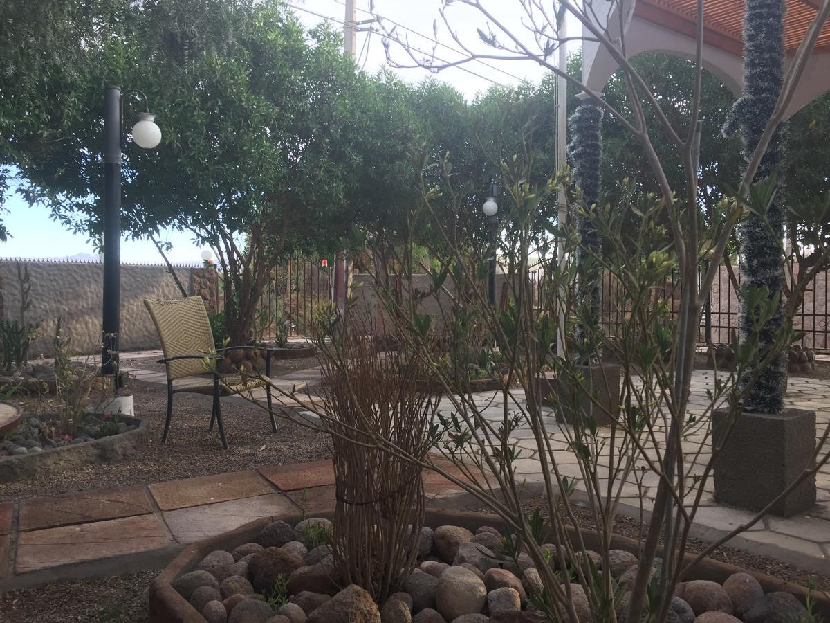 Cabanas Hara - Kara Villa Calama Bagian luar foto