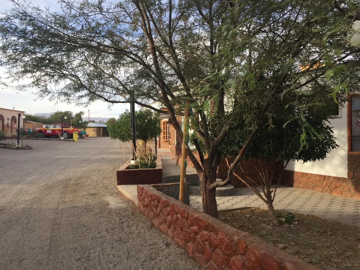 Cabanas Hara - Kara Villa Calama Bagian luar foto
